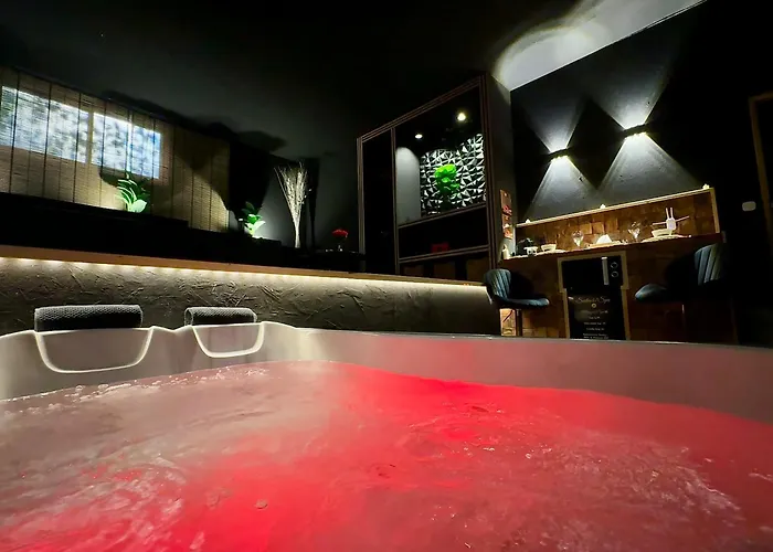 Mirage47spa - Private With Jacuzzi & Sauna In 아파트